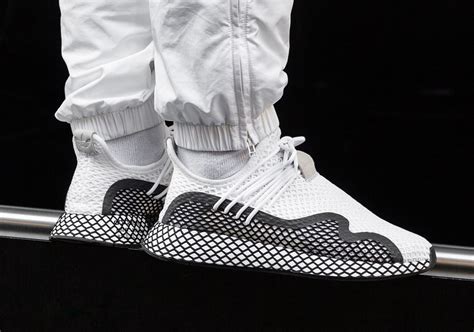 adidas schuhe deerupt weiß blau|Deerupt S 'White Black' .